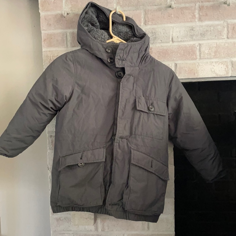 Gap kids size 6/7 down jacket